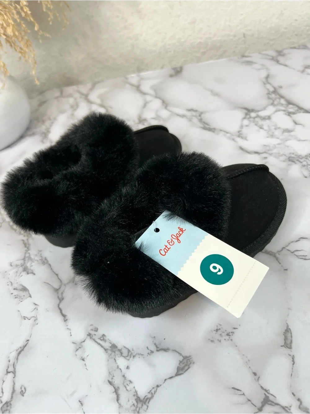 Cat & Jack  Kids Black Faux Fur Slip-On Bootie Slippers Size 9